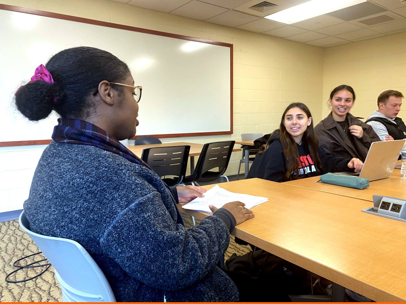 Students participating in a BFA college learning session